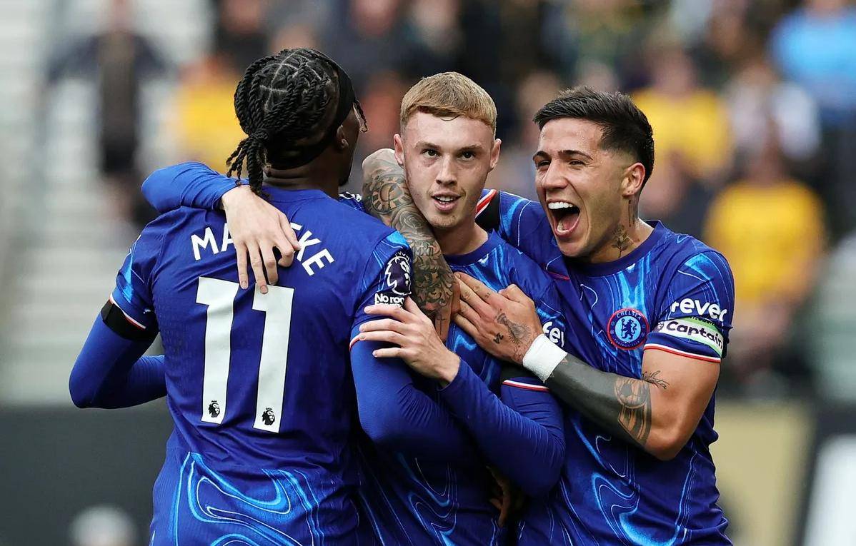 体育英超：补时连进两球 阿森纳3-1曼联